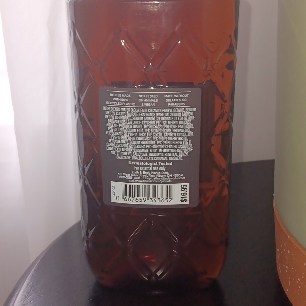 Midnight Addiction Bath and Body Works Body Wash - BRAND NEW - Picture 2 of 3
